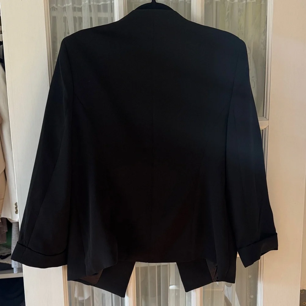 Philosophy Elegant Black Blazer - Picture 9 of 9
